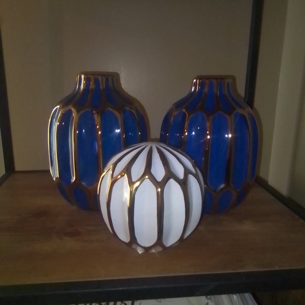 Elegant Blue and White Ceramic Vase Set